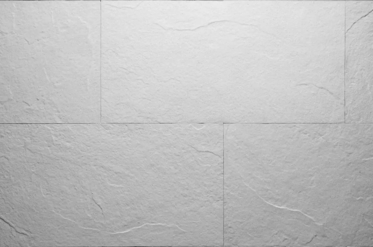 White S01 Slate White flexible tiles with natural slate relief laid with staggered joints