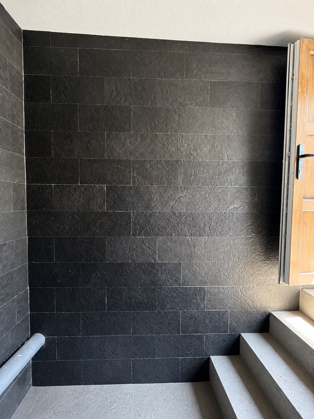 Flexible stone — house in Cimișlia — 10