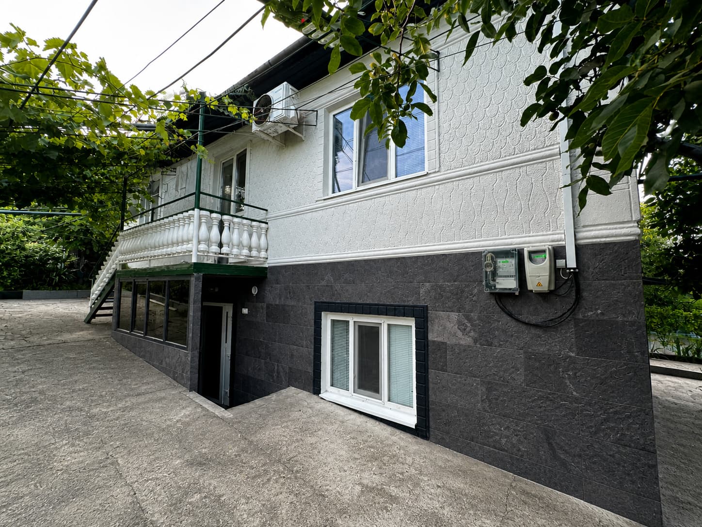 Flexible stone — house in Cimișlia — 17