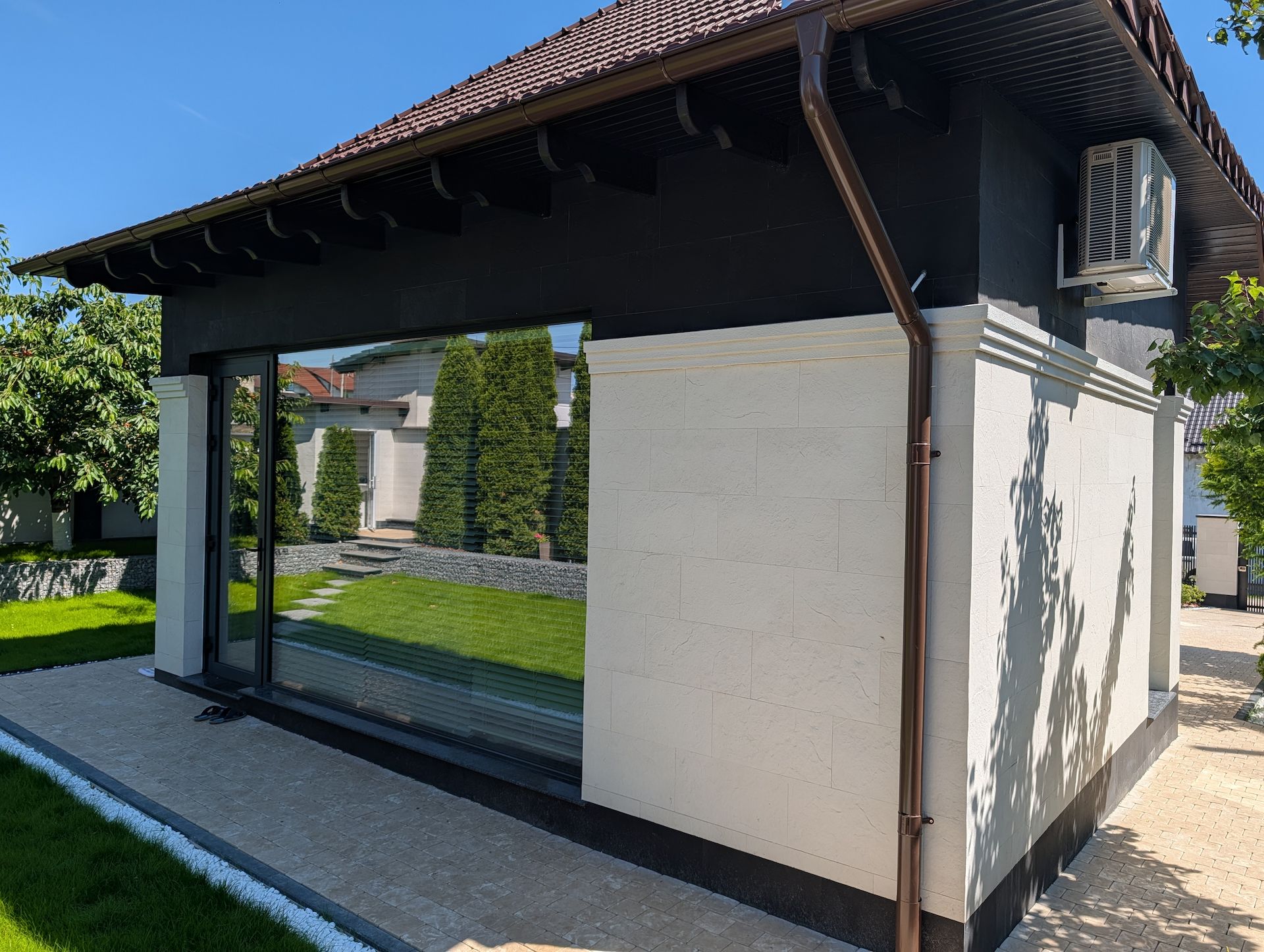 Slate Beige flexible cladding — facade detail — 10