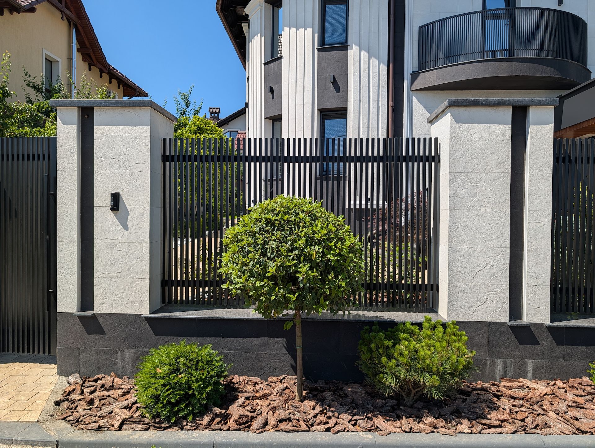 Slate Beige flexible cladding — facade detail — 40