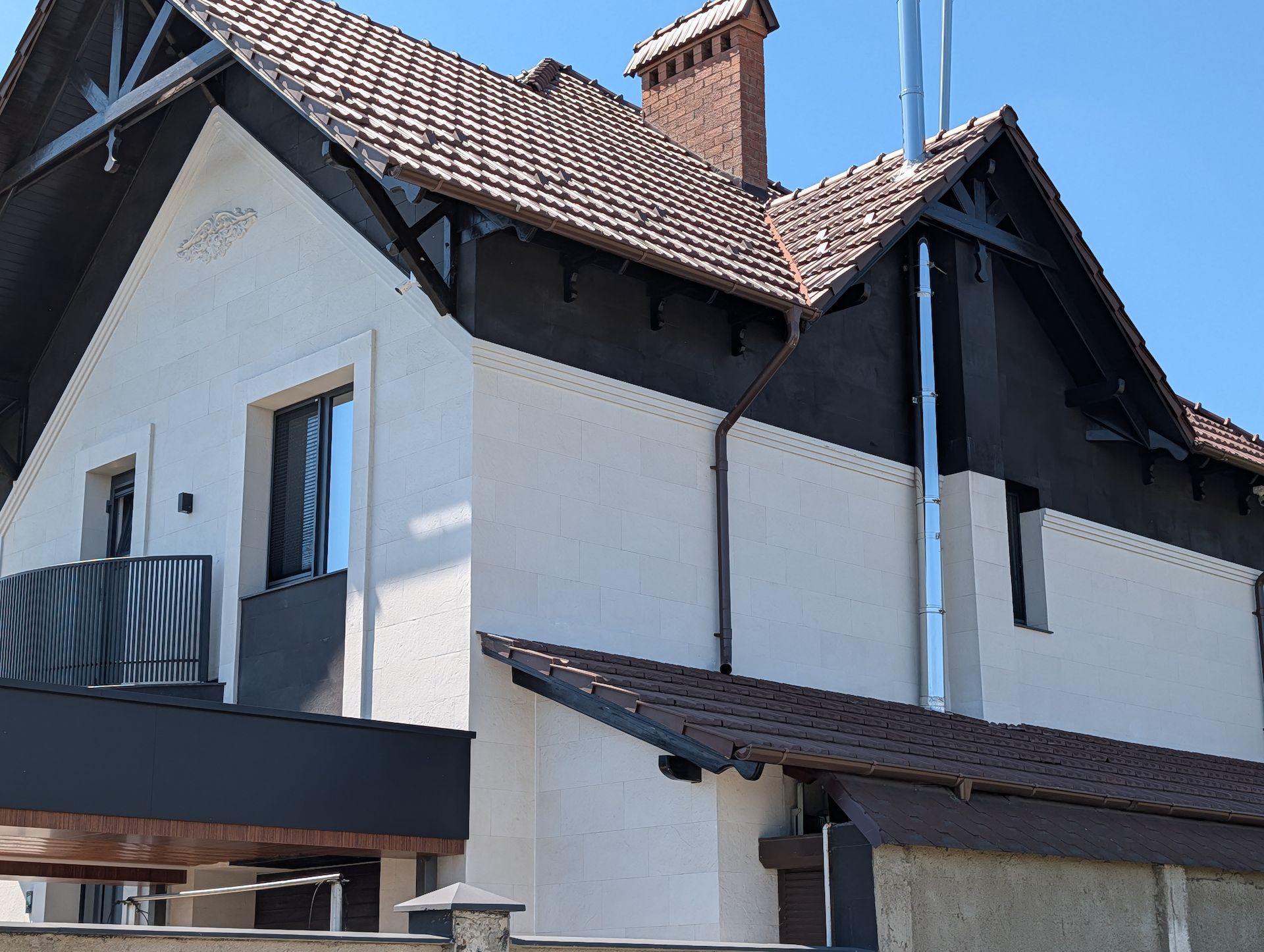 Slate Beige flexible cladding — facade detail — 44
