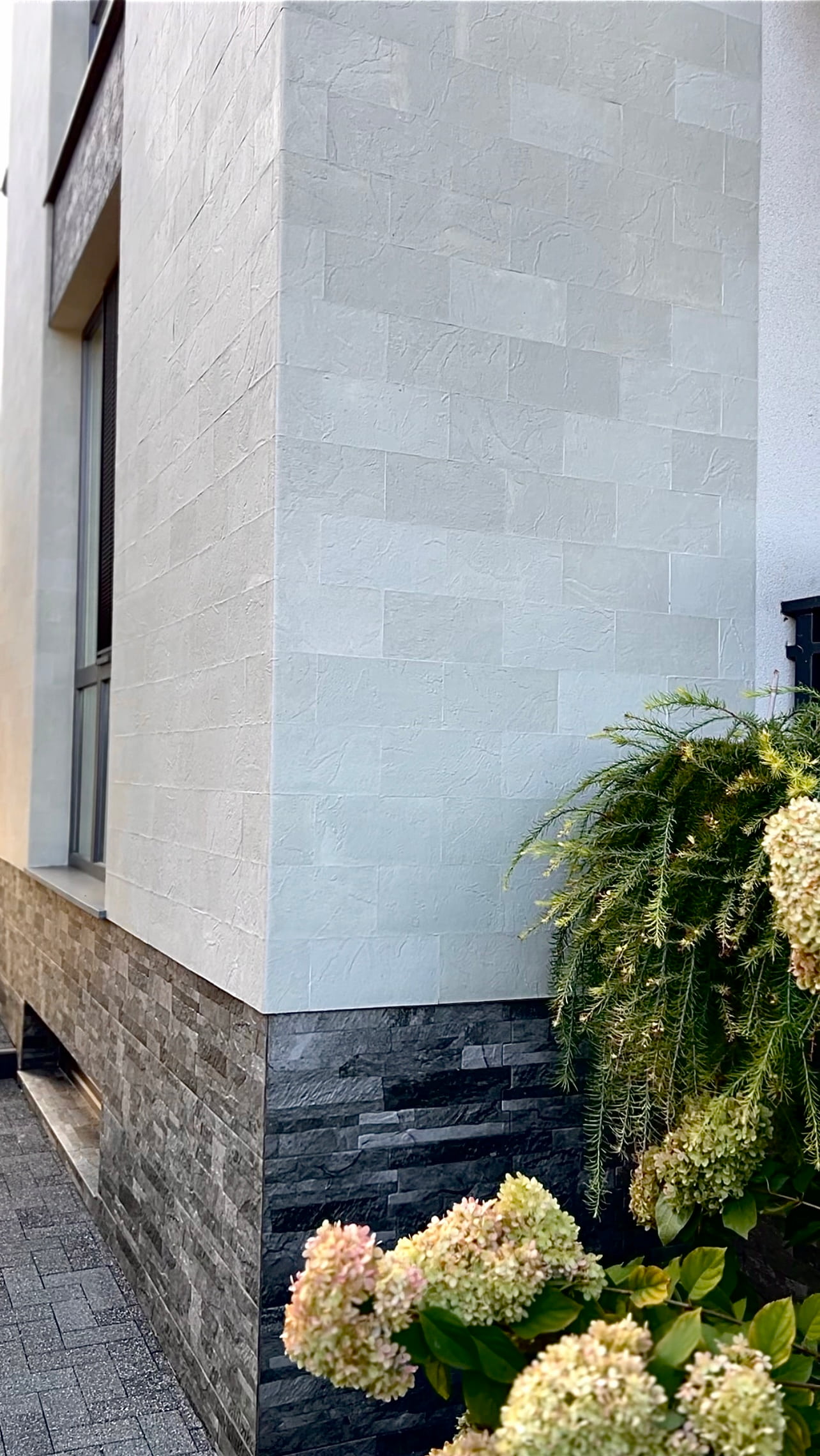 Flexible stone tiles – private house at Telecentru — 11