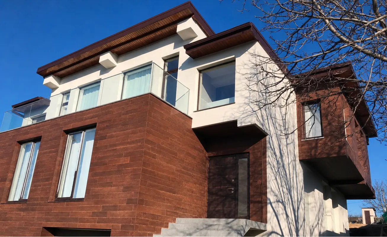 PletaFlex flexible stone facade — private house in Bender