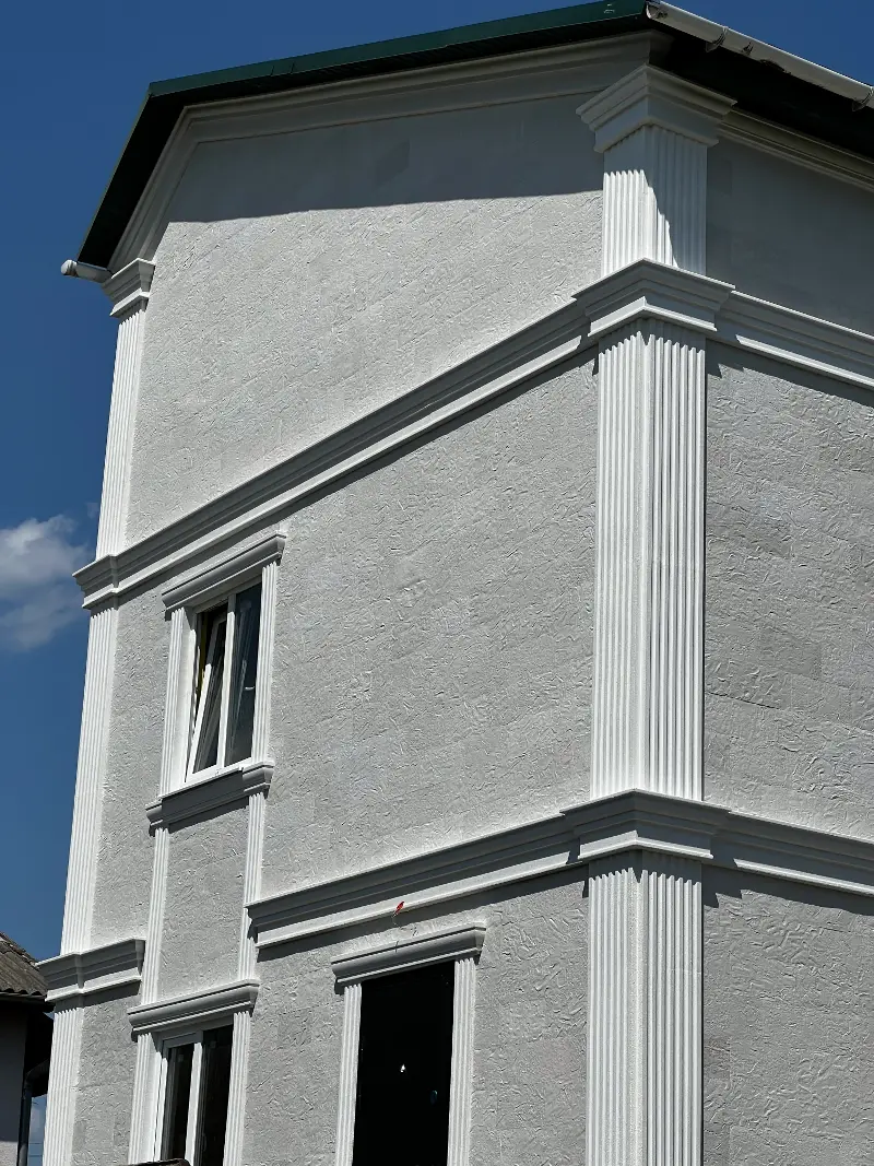 Private house in Telecentru — flexible stone facade